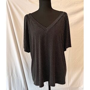Chic Minimalist Work Banana Republic Black White Geometric V Neck Blouse L